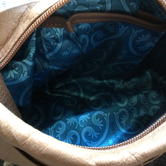 Leather Stone Mountain Baguette Bag - Picture 3 of 4